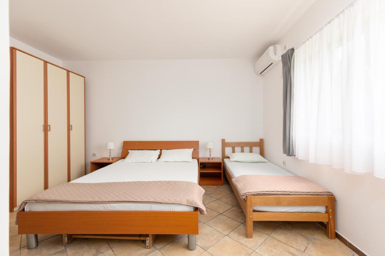 Apartments Bojic Tivat Eksteriør bilde
