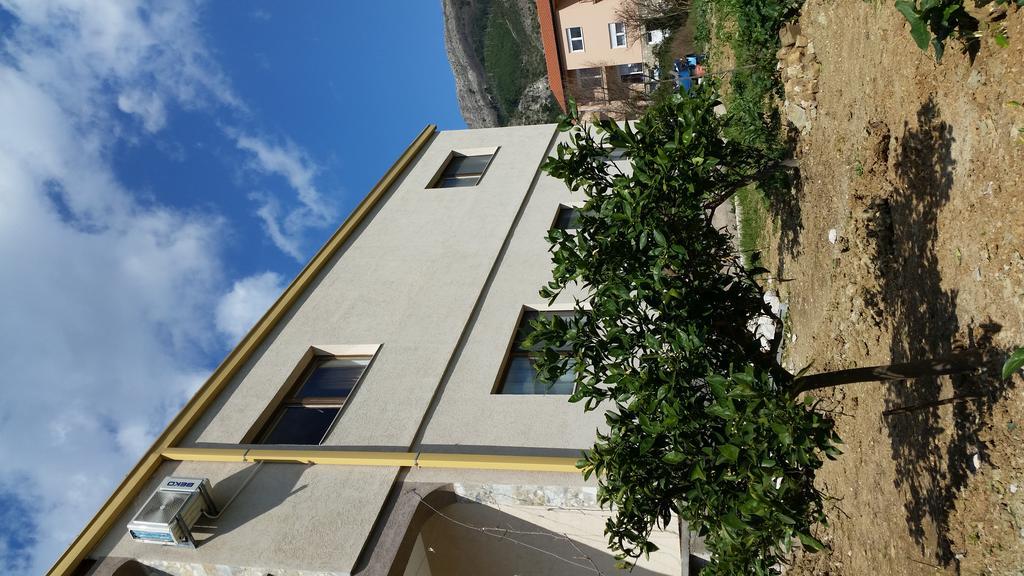 Apartments Bojic Tivat Eksteriør bilde